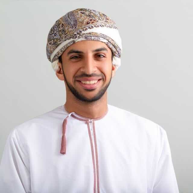 صورة أحمد الخروصي